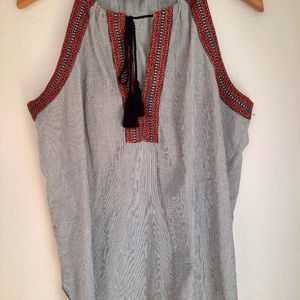{M} Ann Taylor LOFT Sleeveless  Embroidered Top